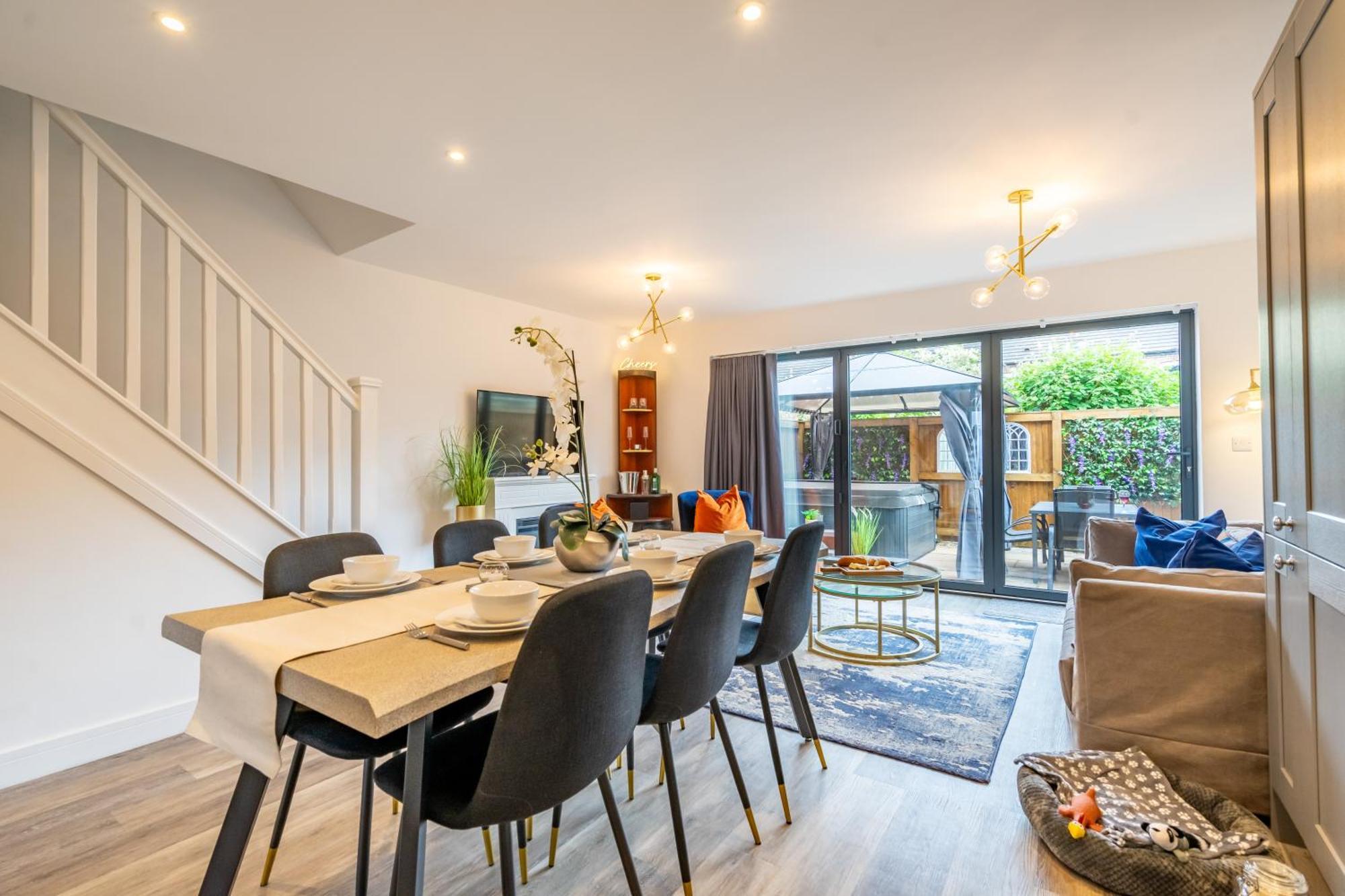 The Ebor House - With Hot Tub Villa - York — Photos 2
